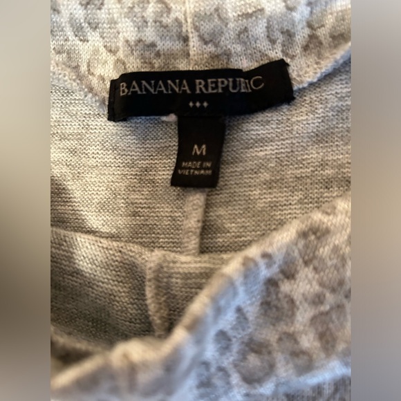 Banana Republic Soft Top - Picture 4 of 4